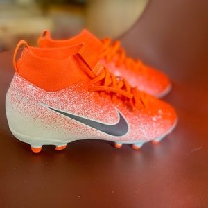 Nike Mercurial Size 3 Youth Soccer Cleats